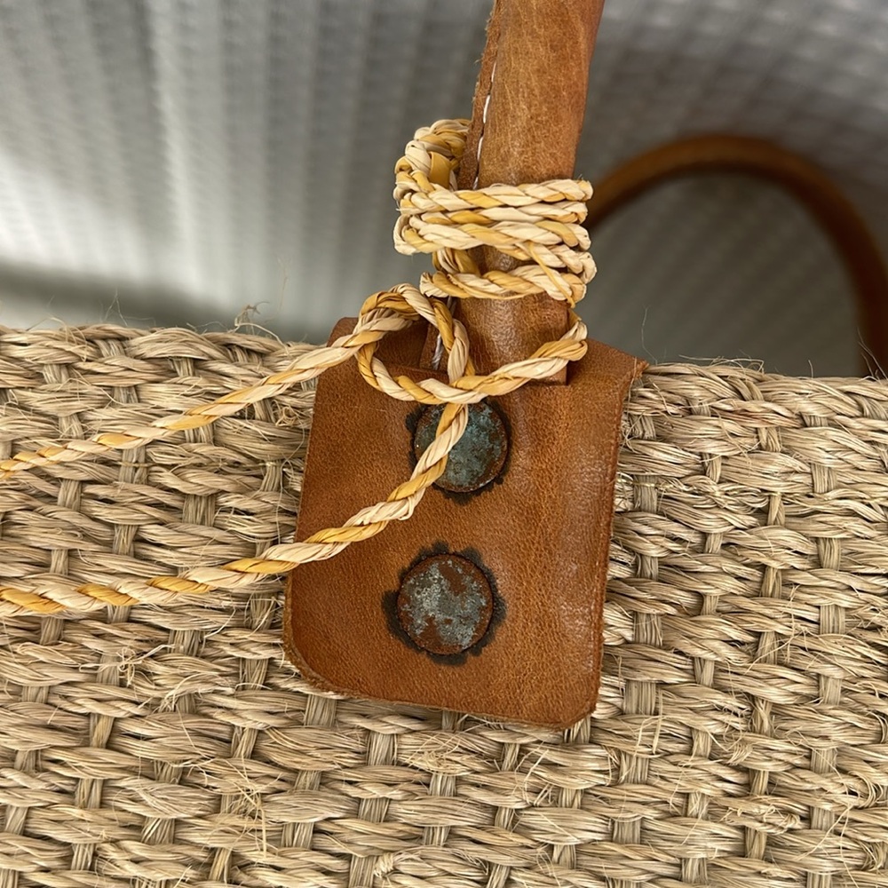 Mar Y Sol Cyprus Basket Tote Handwoven Raffia & Sisal Straw Market Beach Home - Picture 10 of 11